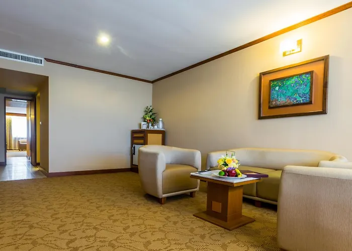 Hotel Asia Hotel Bangkok 4*