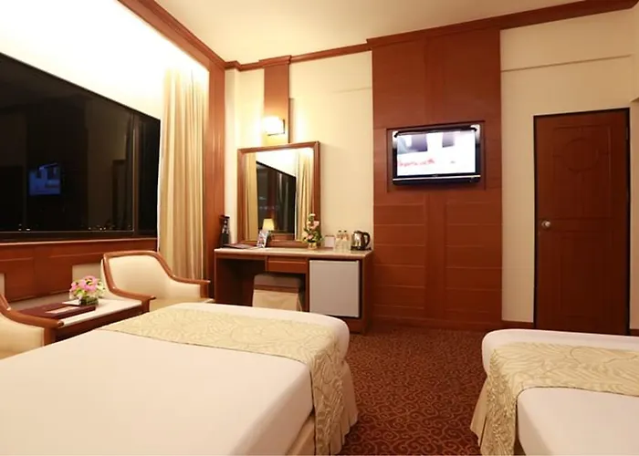 Asia Hotel Bangkok 4*