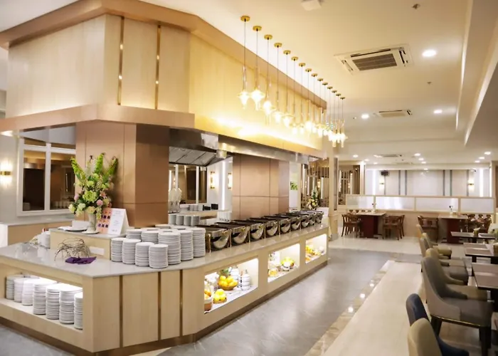 Asia Hotel Bangkok 4*